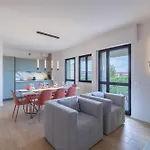 Apartmán Viareggio-elegant Flat Free-parking Sea 900 Mt *