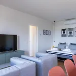 Apartmán Viareggio-elegant Flat Free-parking Sea 900 Mt *