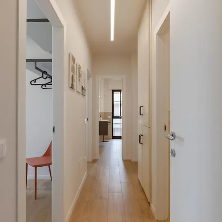 Апартаменти Viareggio-elegant Flat Free-parking Sea 900 Mt В'яреджо