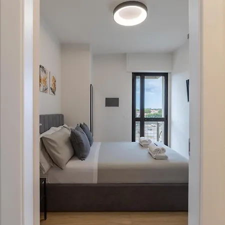 Viareggio-elegant Flat Free-parking Sea 900 Mt Апартаменти В'яреджо