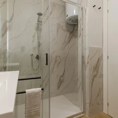 Viareggio-elegant Flat Free-parking Sea 900 Mt *