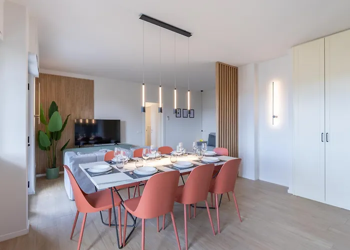 Διαμέρισμα Viareggio-elegant Flat Free-parking Sea 900 Mt