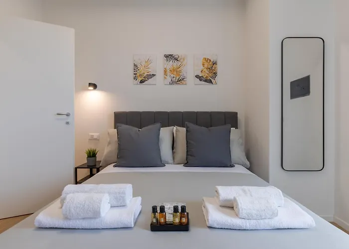 Διαμέρισμα Viareggio-elegant Flat Free-parking Sea 900 Mt Βιαρέτζιο