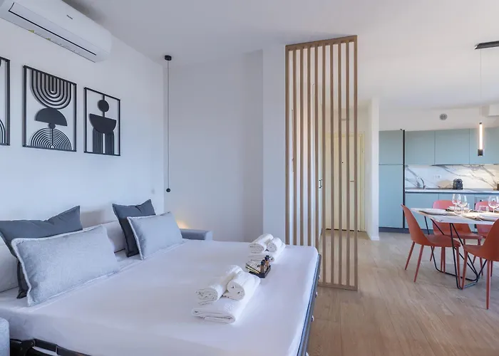 Viareggio-elegant Flat Free-parking Sea 900 Mt ヴィアレッジョ