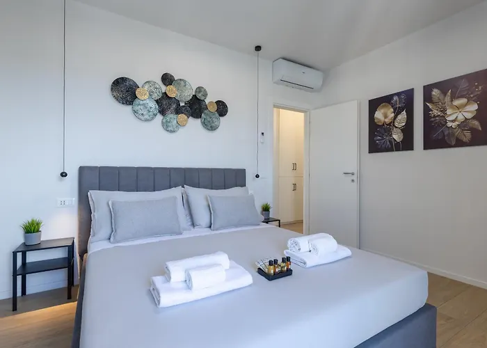 Viareggio-elegant Flat Free-parking Sea 900 Mt