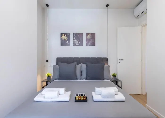 Διαμέρισμα Viareggio-elegant Flat Free-parking Sea 900 Mt