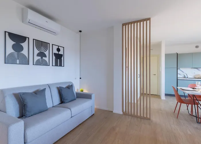 Διαμέρισμα Viareggio-elegant Flat Free-parking Sea 900 Mt